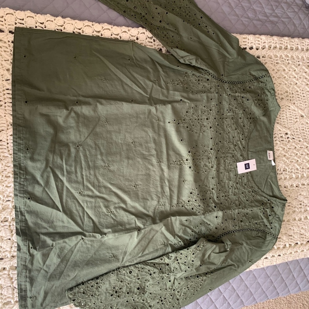 XLT Gap shirt